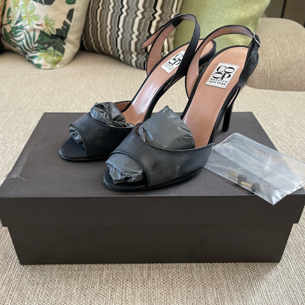 Used Barneys New York Co-Op Black Heels Italy